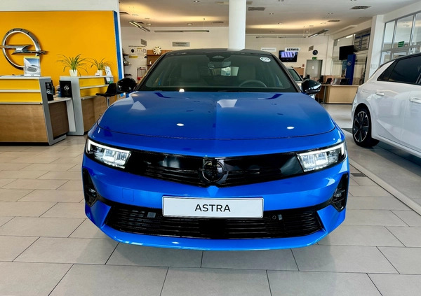 Opel Astra cena 159800 przebieg: 1, rok produkcji 2024 z Jędrzejów małe 56